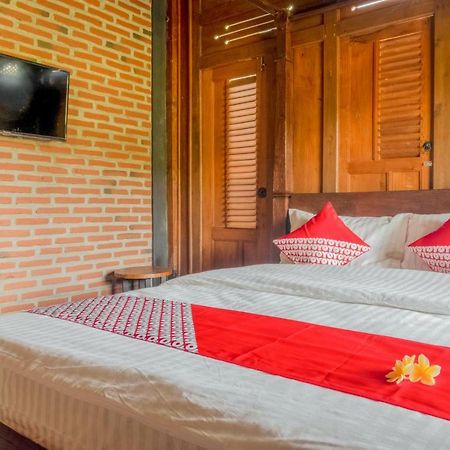 Hotel Batukaras Kalaras エクステリア 写真