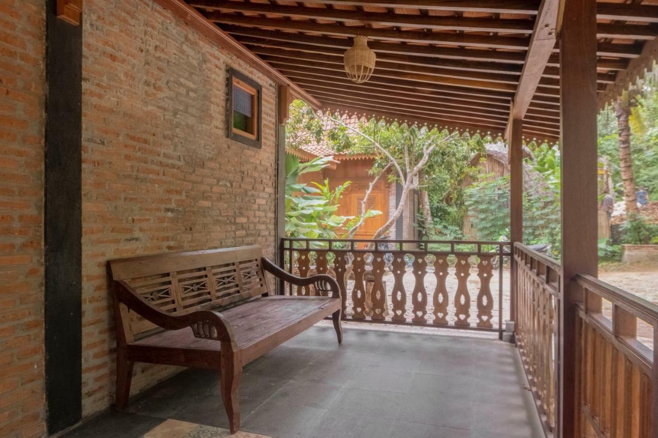 Hotel Batukaras Kalaras エクステリア 写真