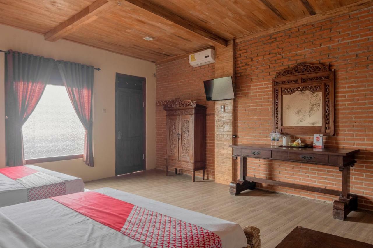 Hotel Batukaras Kalaras エクステリア 写真