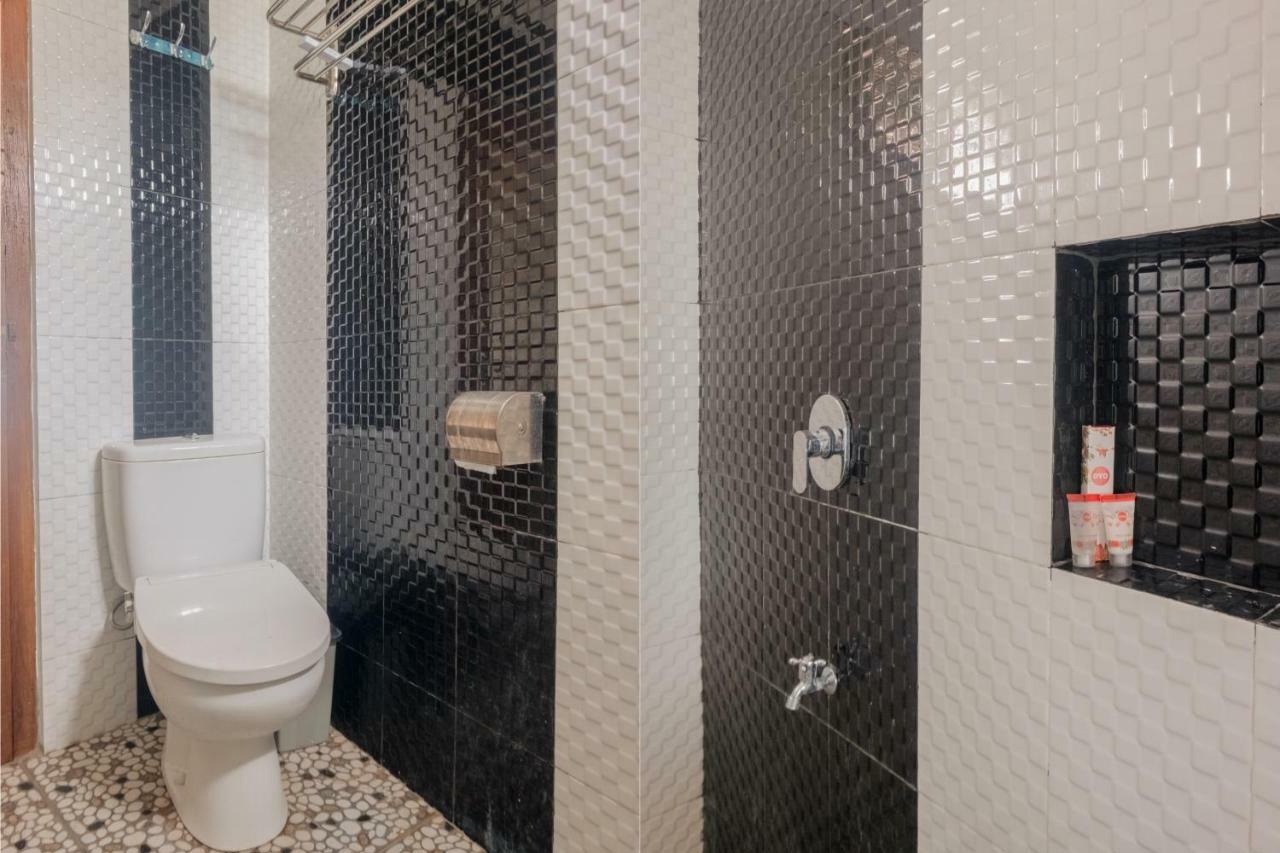 Hotel Batukaras Kalaras エクステリア 写真
