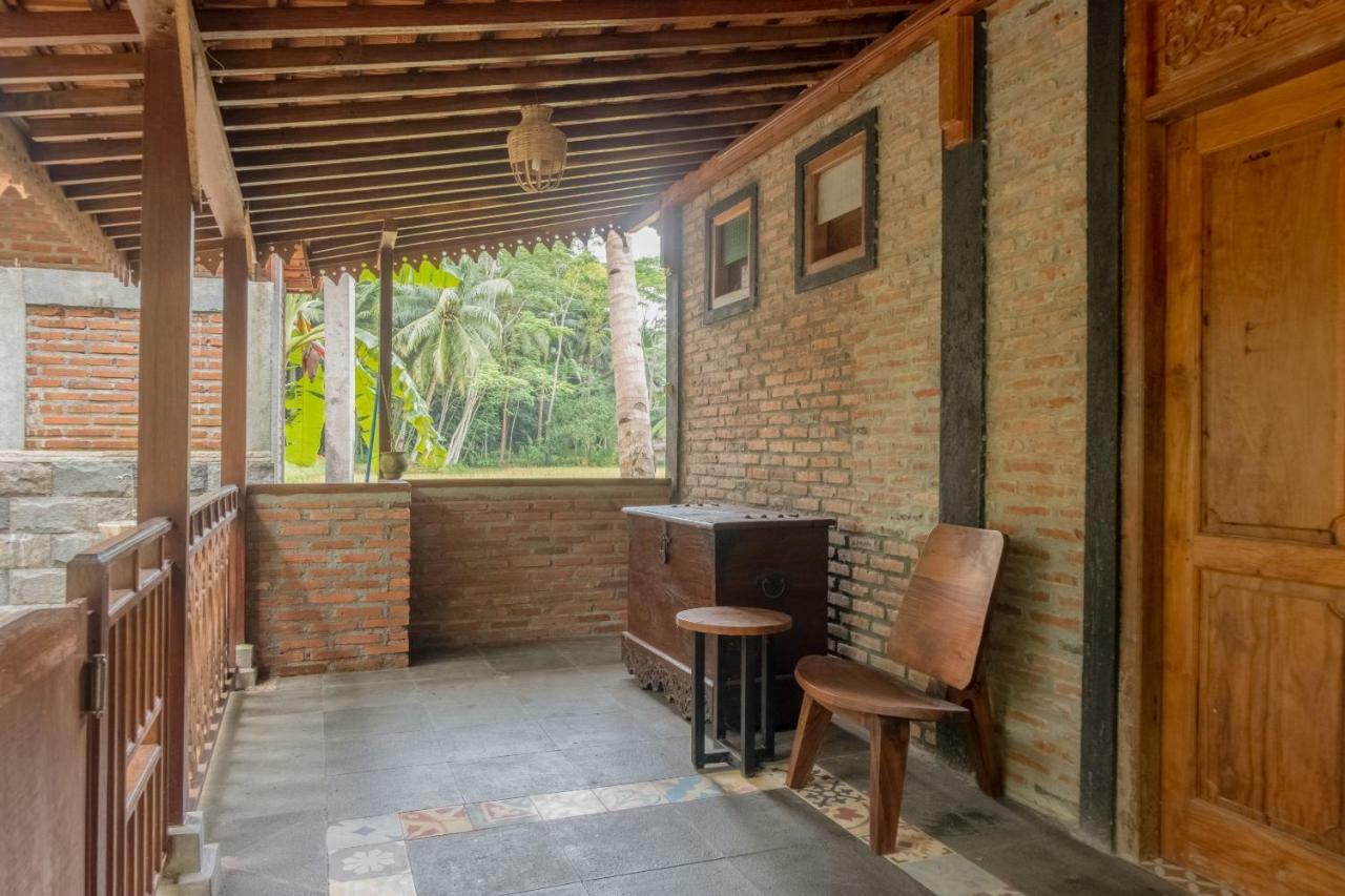 Hotel Batukaras Kalaras エクステリア 写真