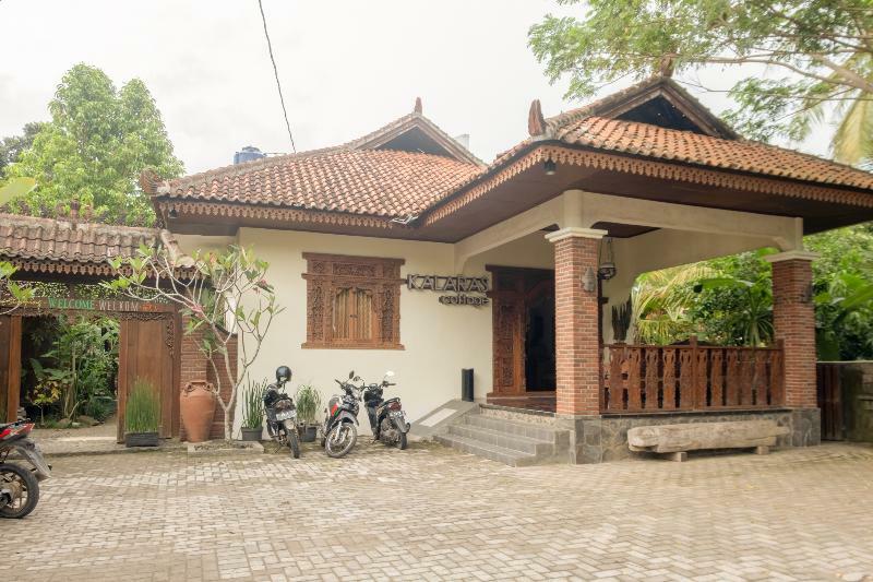 Hotel Batukaras Kalaras エクステリア 写真